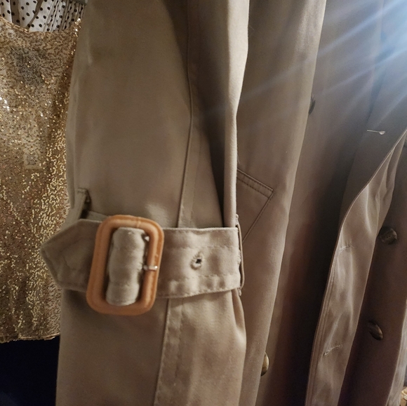 London Fog Double Breasted Men's trench coat 40 regular - Picture 8 of 16